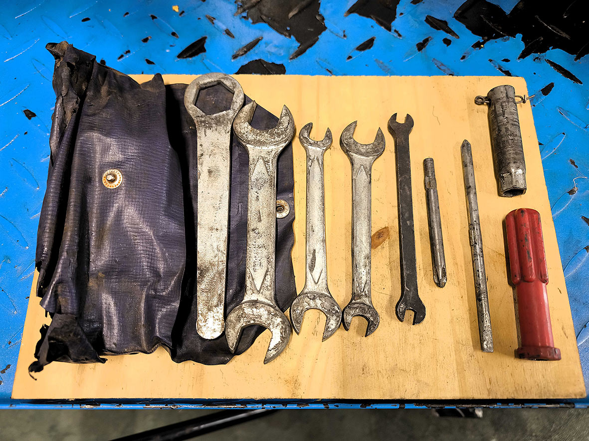 1972-KAWASAKI-350-F9-BIG-HORN-32